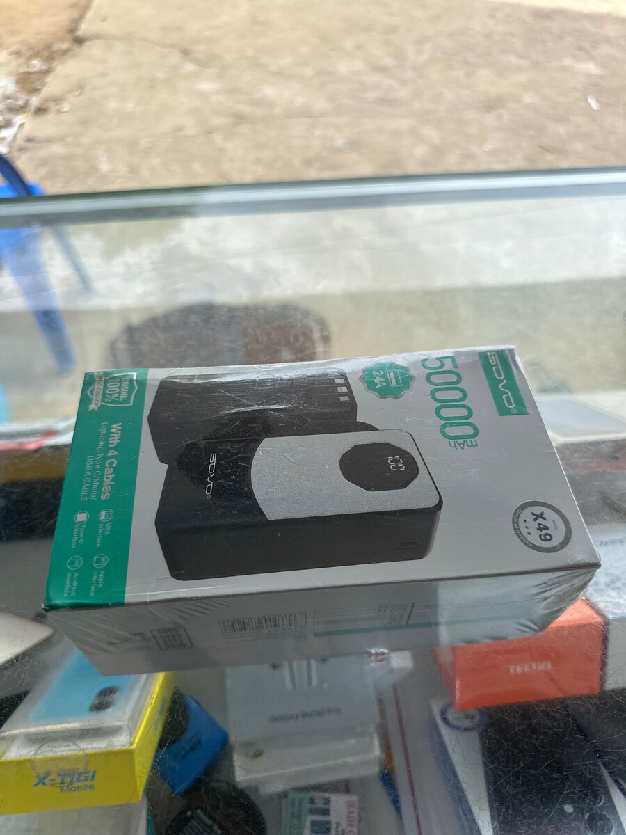 Power Bank 50000mAh 4 Câbles