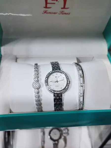 Ladies Watch And bracelet Set