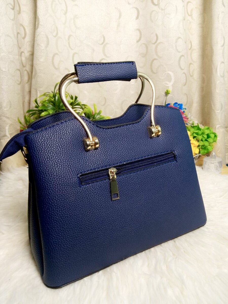 Sac à main élégant bleu