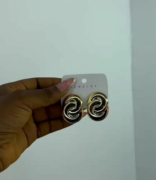 Boucles d'oreilles en métal doré