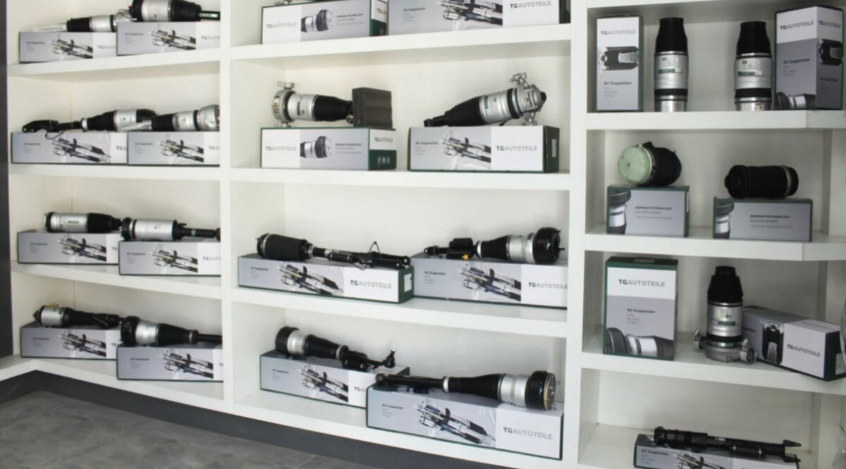 RANGE ROVER and HONDA parts Available