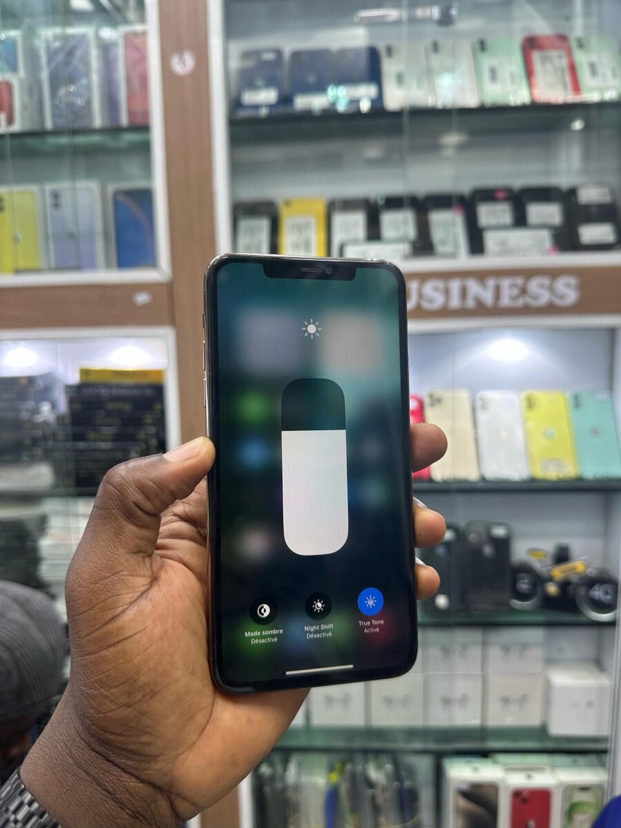 11 pro max 64giga sans id