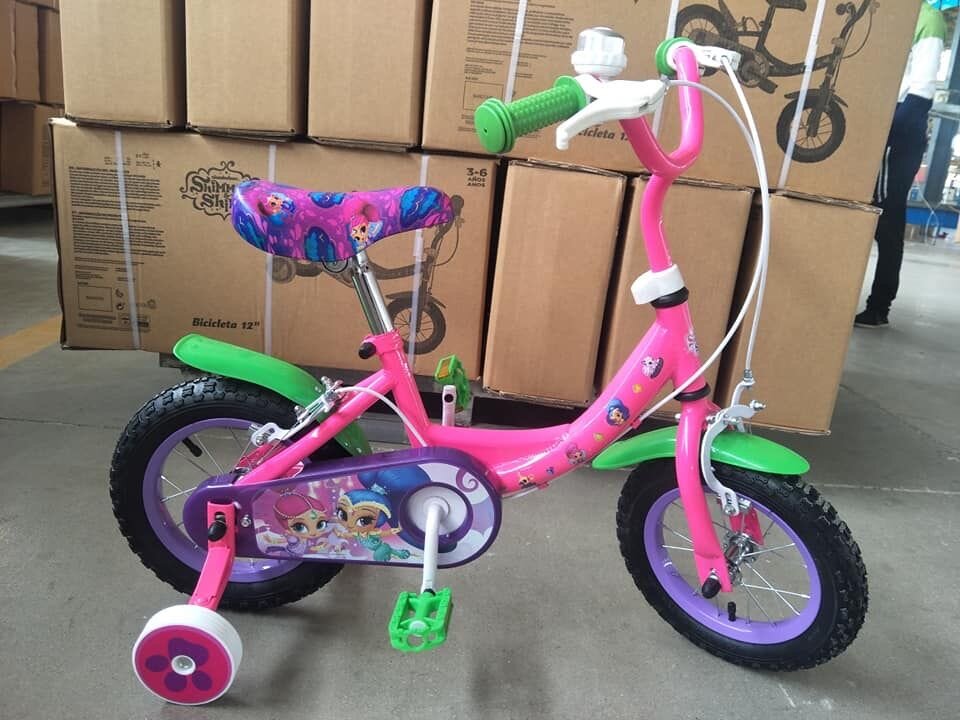 Vélo enfant avec stabilisateurs