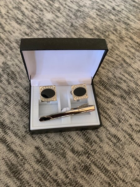 Cufflinks
