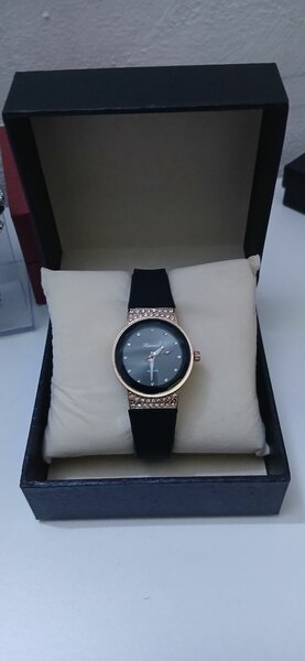 Montre Femme Élégante Noir