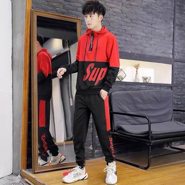 Ensemble de survêtement rouge et noir