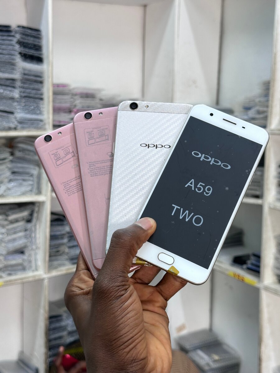 Smartphone OPPO A59