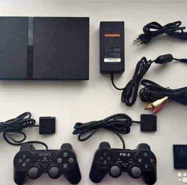 Console Sony PlayStation 2 complète