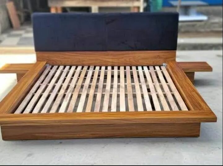 Lit en bois design moderne