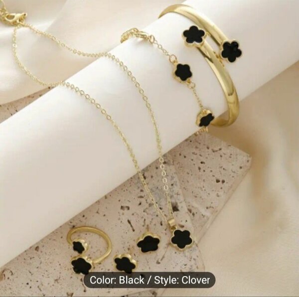 Metal jewellery set