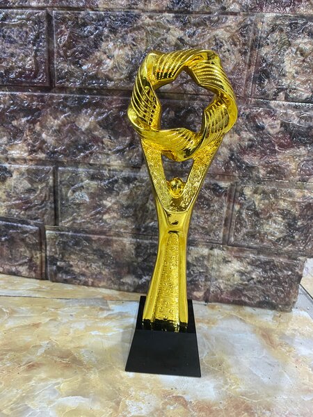 Trophée Doré Personnalisable