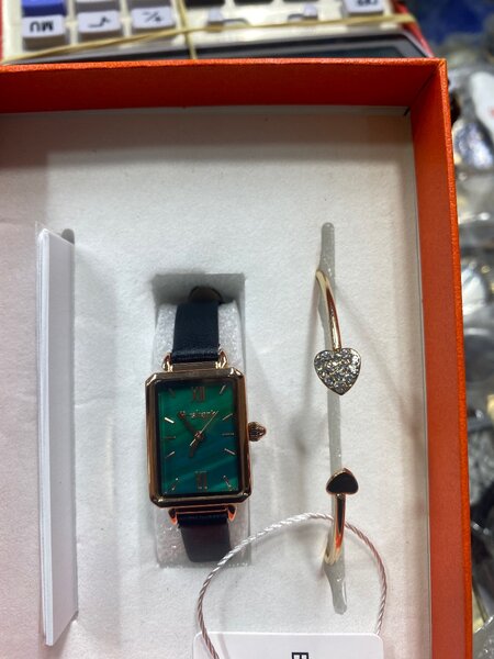 Montre femme complet avec bracelet
