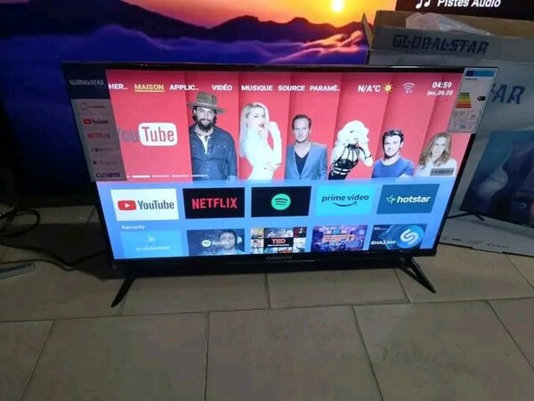 Smart TV 43 pouces Full HD