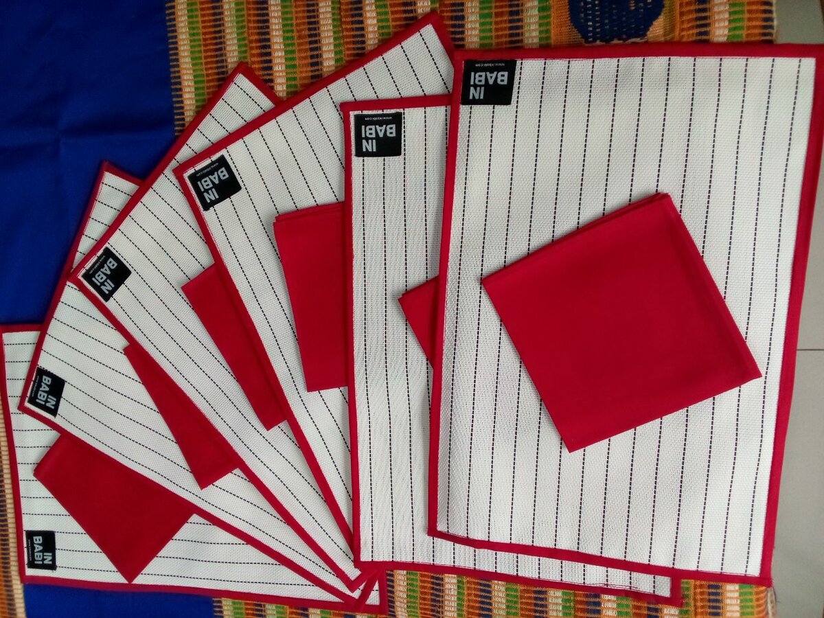 Sets de table rayés élégants