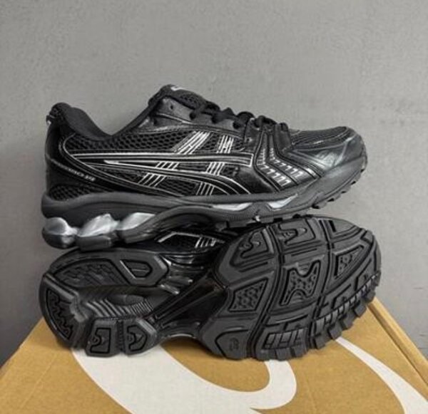 Chaussures de course légères