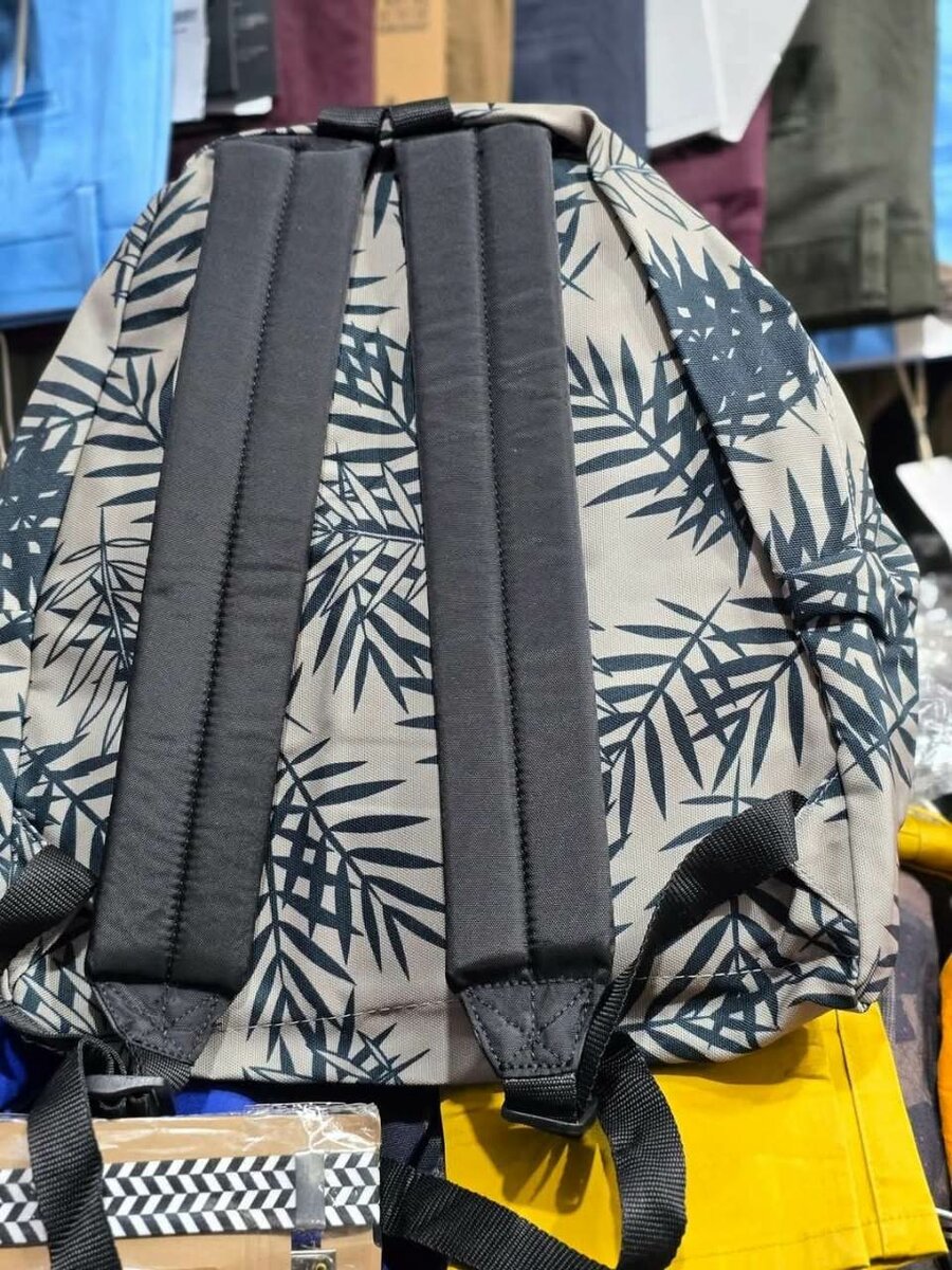 Sac à dos Eastpak motif botanique