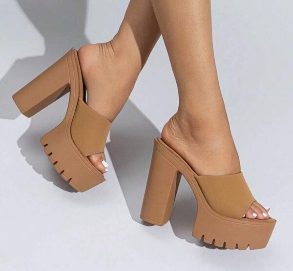 Sandales à talons élégantes