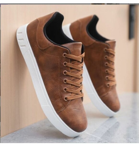 Sneakers en simili cuir marron