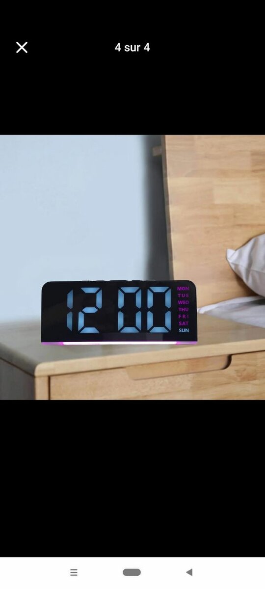 Réveil numérique LED moderne