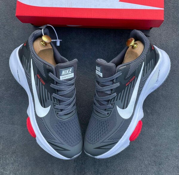 Nike Authentique