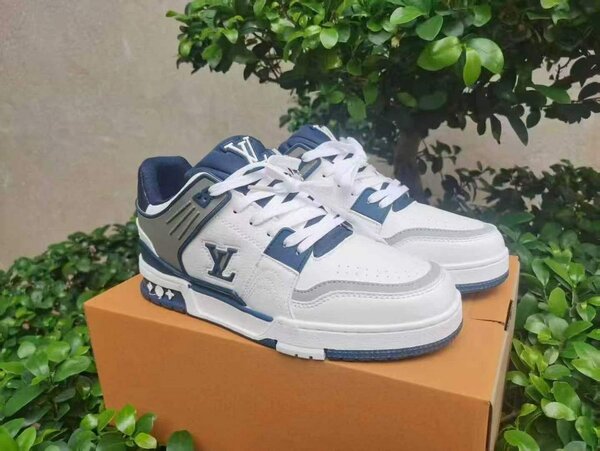 Baskets blanches Luis Vuitton