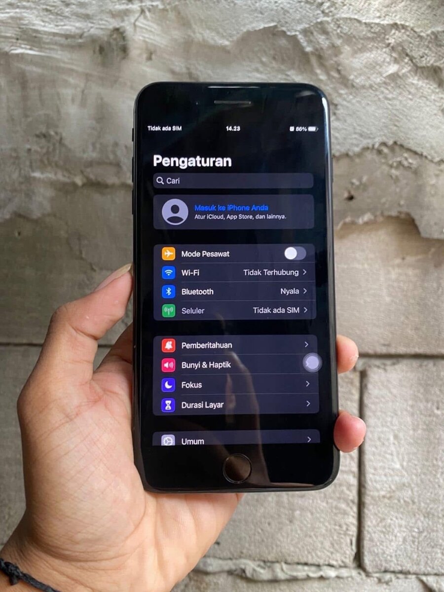 iPhone noir 128Go débloqué