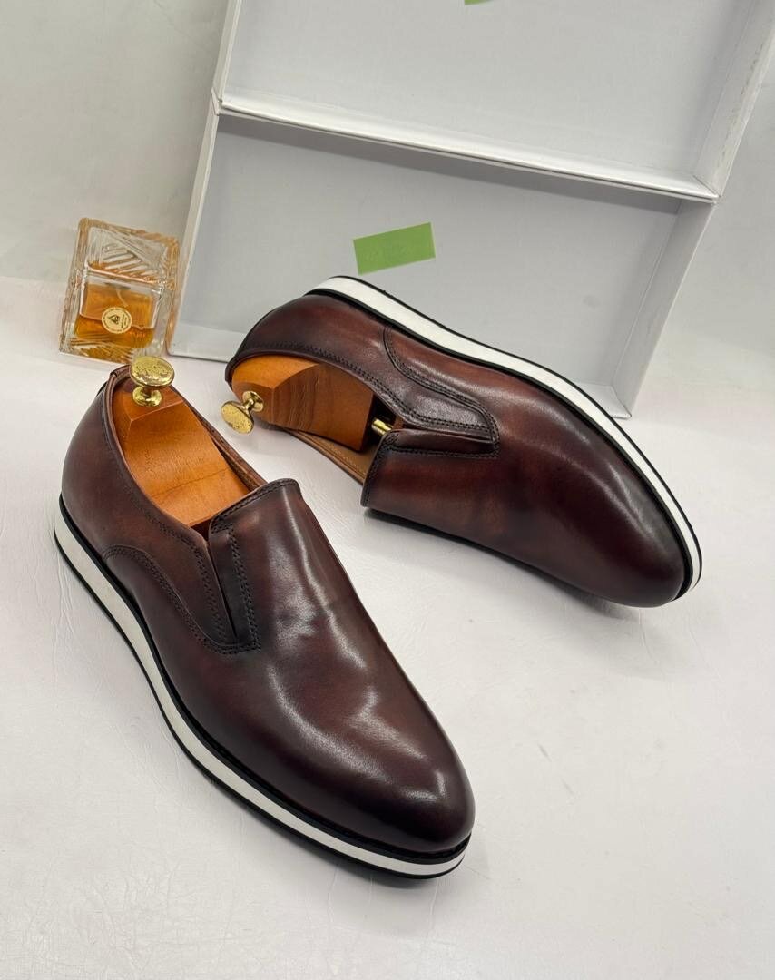MEN CLASSIC SHOE