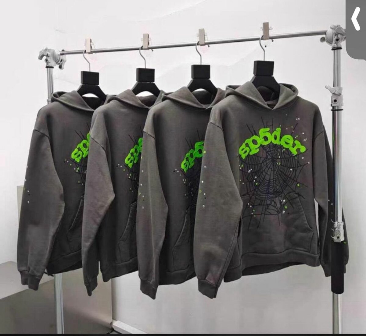 Sweat à capuche graphique tendance