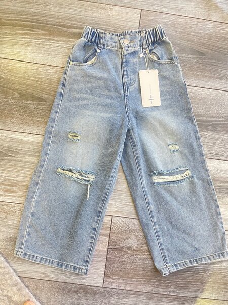 Джинсы  новые