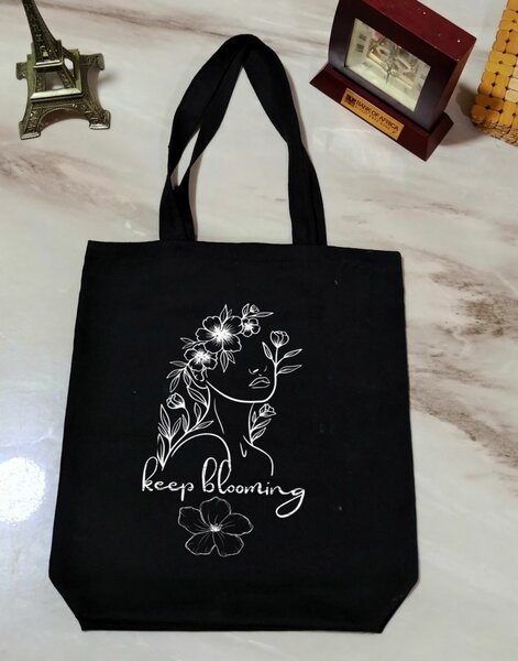 Tote bag with lining and inside pocket