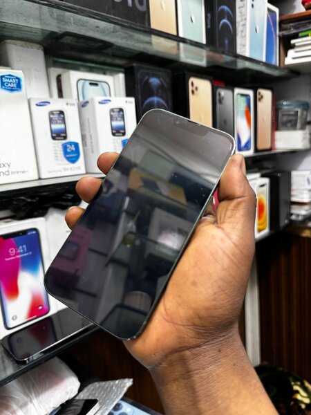 iPhone 13 simple 128giga