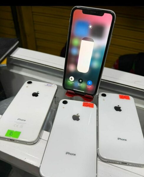 iPhone XR Blanc Débloqué