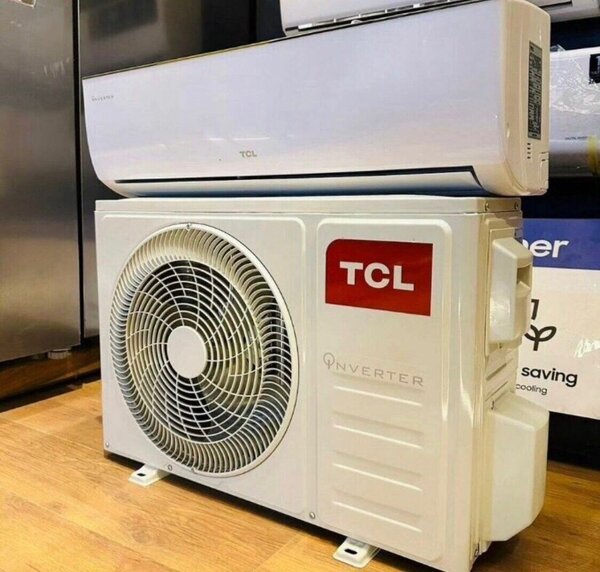 TCL Air Conditioner 2.5hp