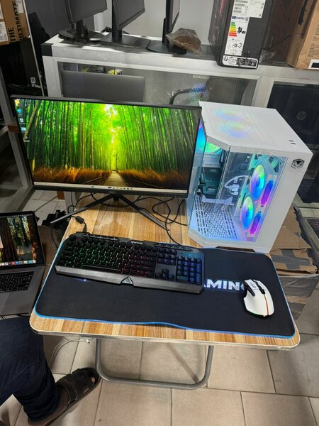 PC Gamer RGB Boîtier Blanc