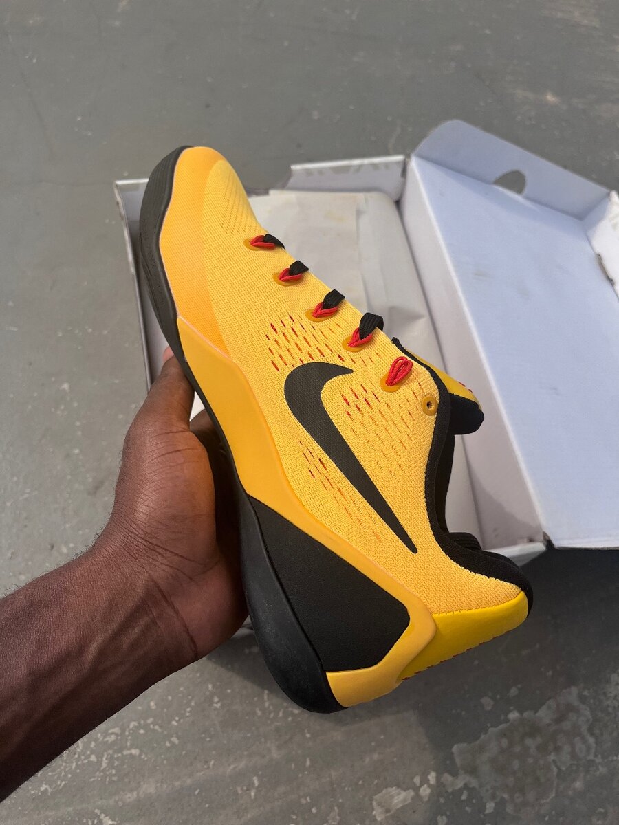 Kobe 9 Bruce Lee