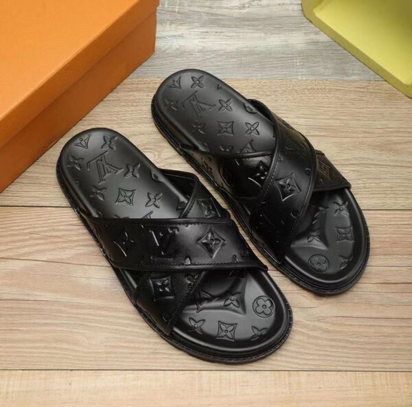 Sandales en cuir noir homme