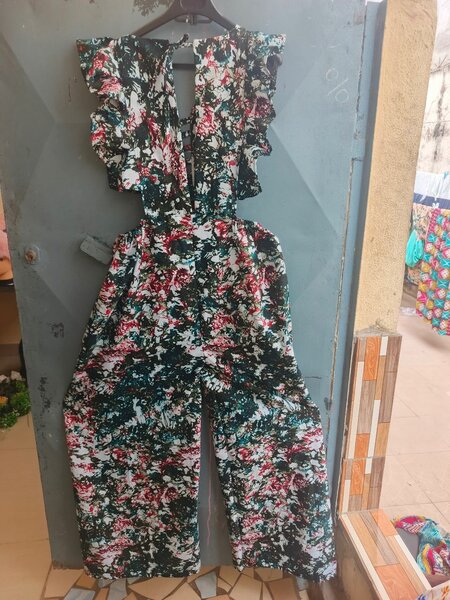 Combinaison Fleurie Élégante