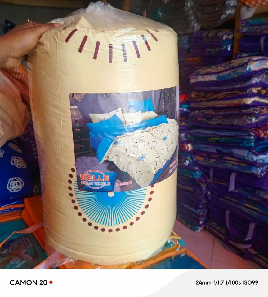 Couettes 3 places + 2 taies