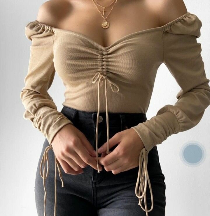 Top élégant à manches longues