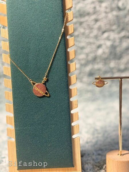 Collier et boucles planètes