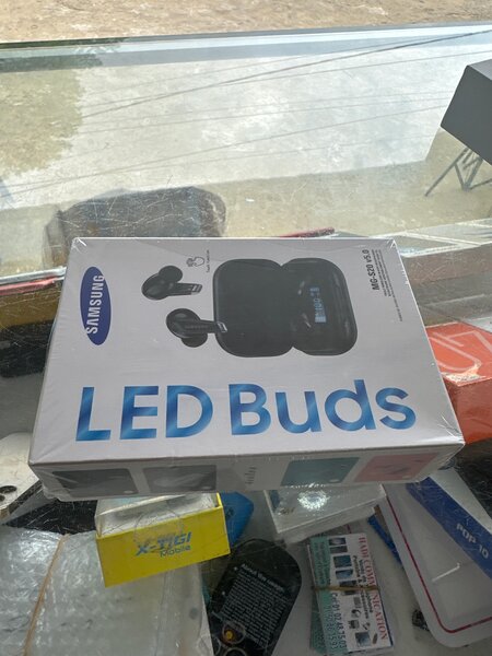 Écouteurs Sans Fil LED Samsung