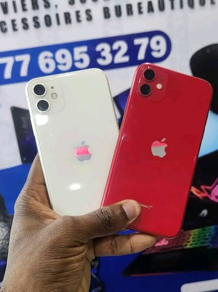 iPhone 11 Rouge et Blanc