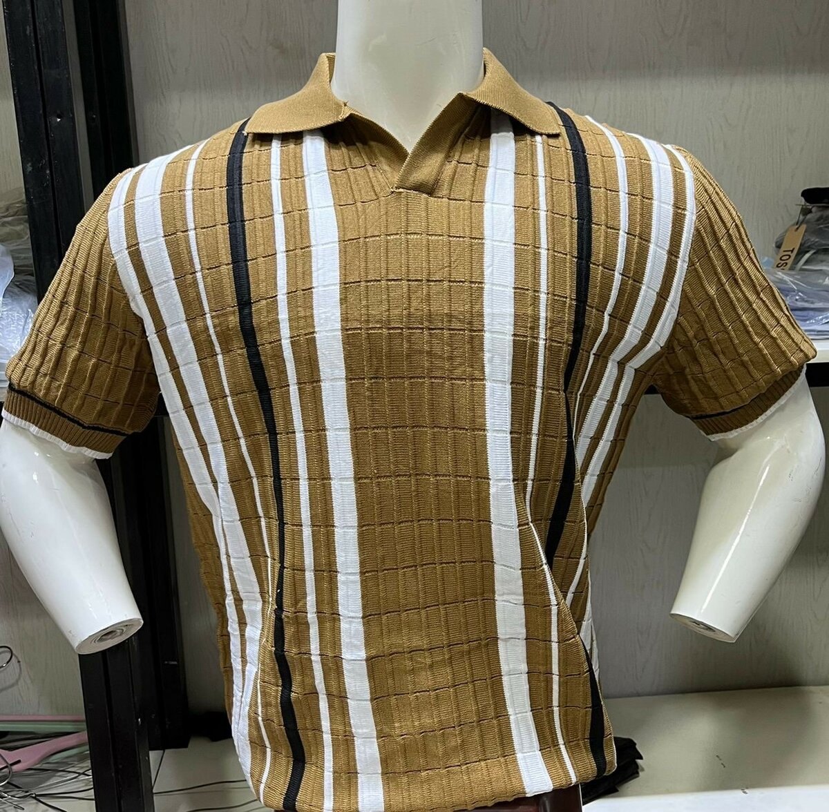 Polo rayé homme élégant