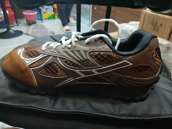 BOTTEGA  ; LOUIS VUITTON