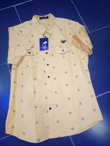 Chemise homme beige élégante