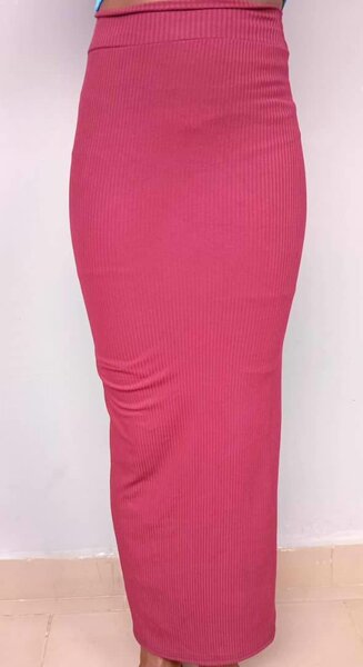 Jupe longue moulante rose