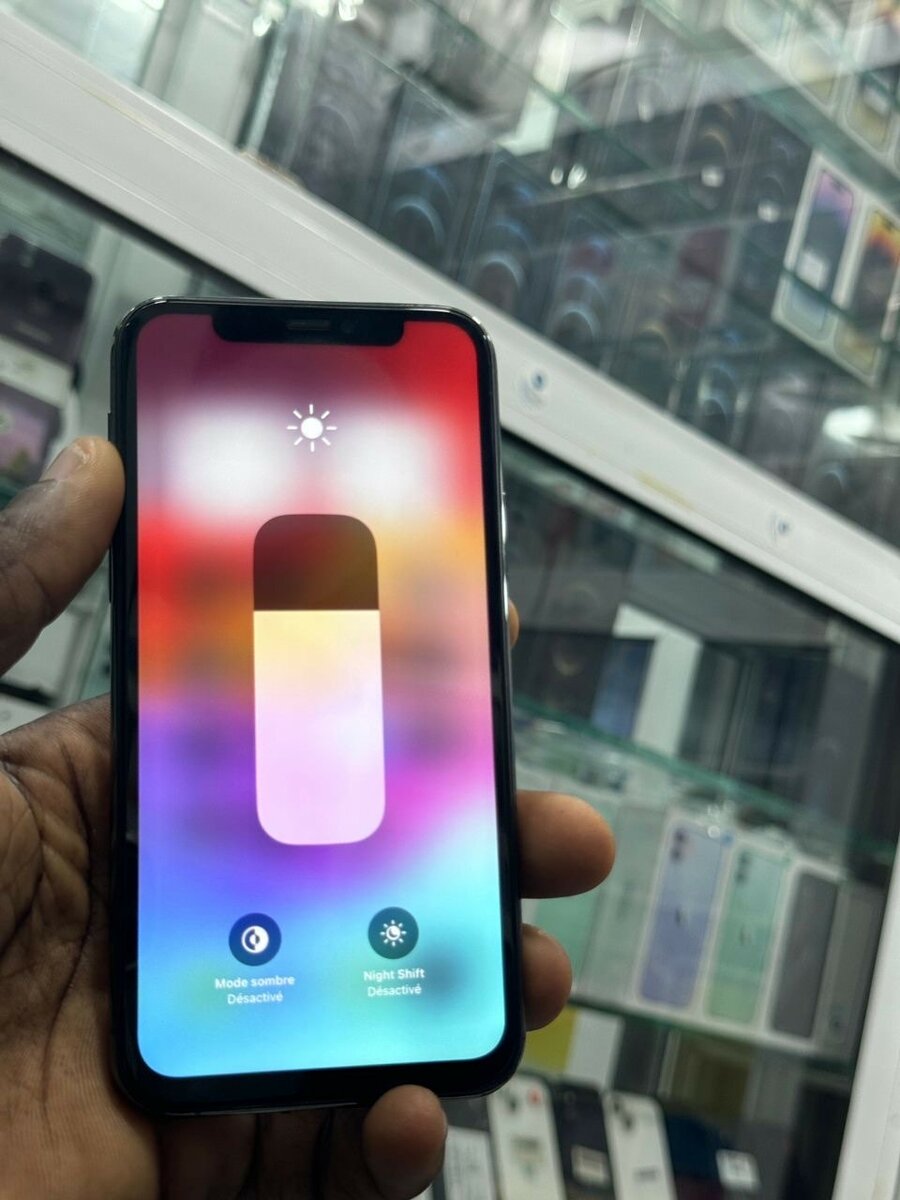 iPhone 11 Pro 64G tout passe