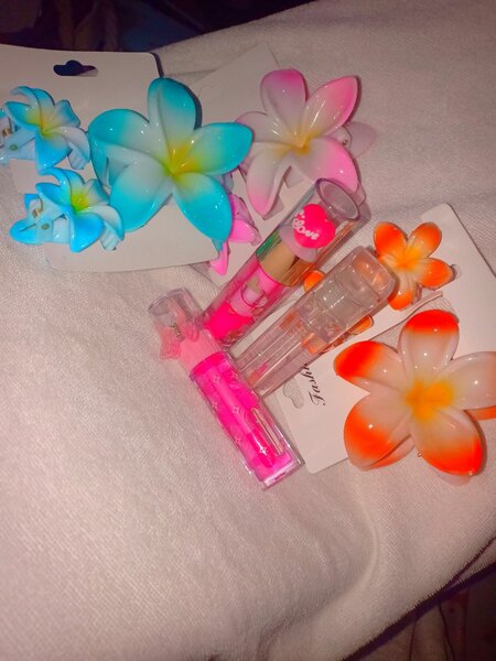 Pince à Cheveux et gloss