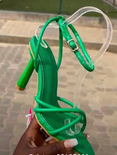 Sandales à talons vertes femme