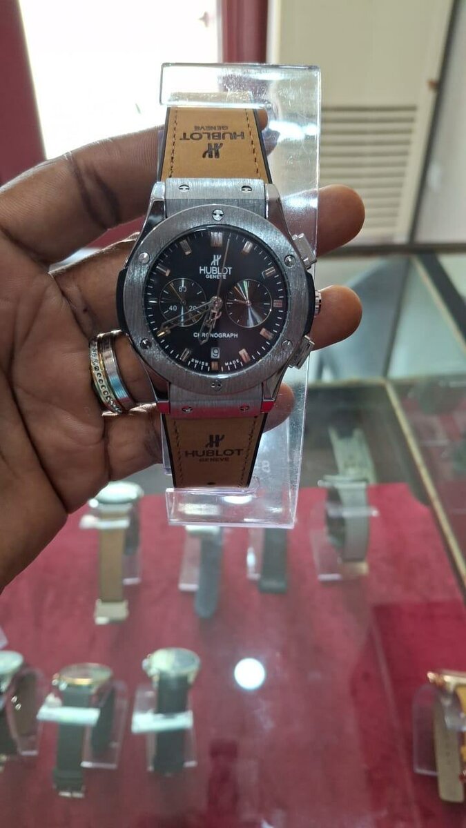 Montre Homme Élegante en Acier